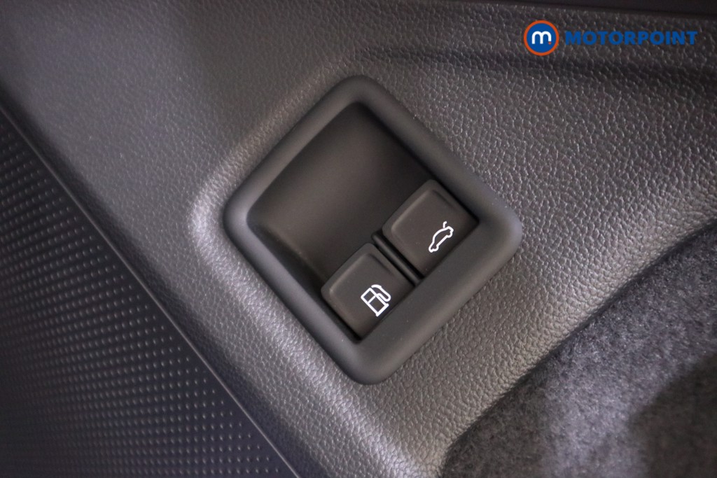 Used Volkswagen Passat 2025 for sale - 76394299: Photo 17