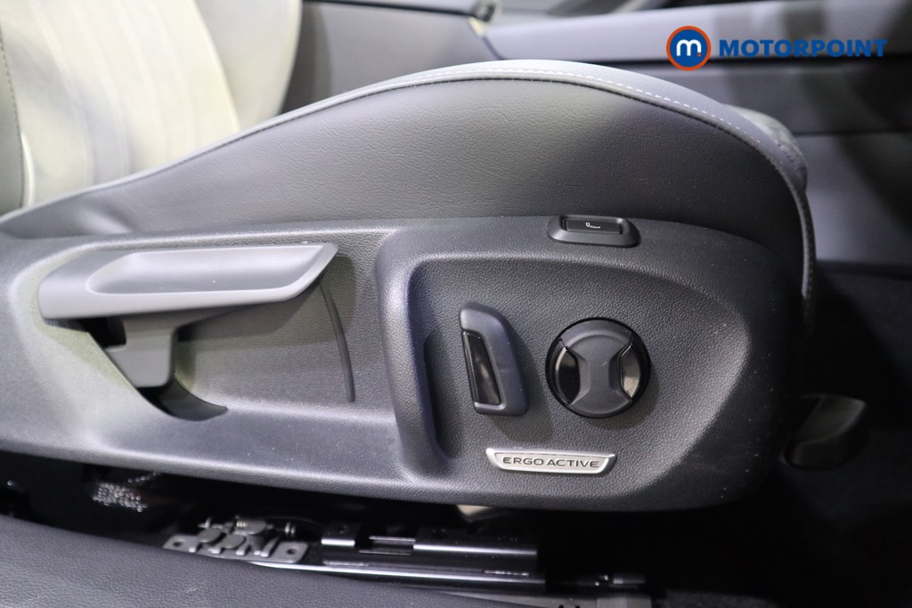 Used Volkswagen Passat 2025 for sale - 76394299: Photo 20