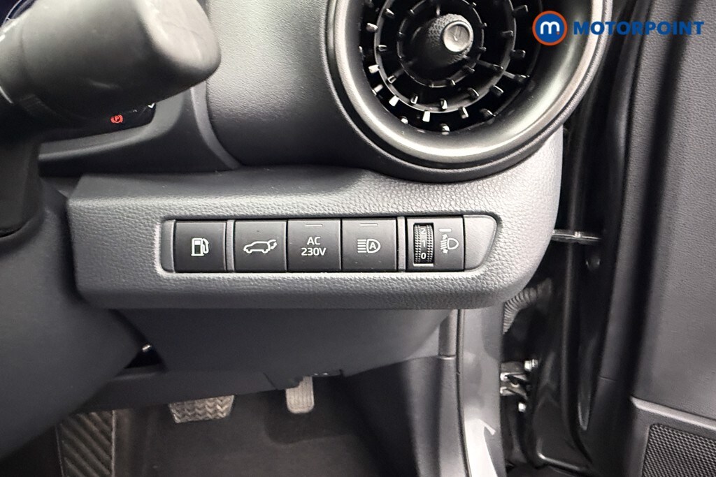 Used Toyota C-HR 2024 for sale - 76046740: Photo 24