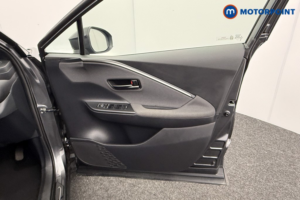 Used Toyota C-HR 2024 for sale - 76046740: Photo 26