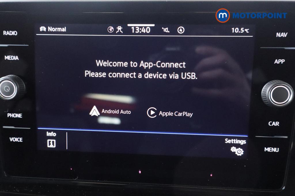 Used Volkswagen T-Roc 2024 for sale - 77650739: Photo 18