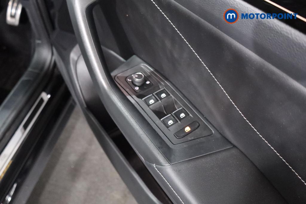 Used Volkswagen T-Roc 2024 for sale - 77650739: Photo 28