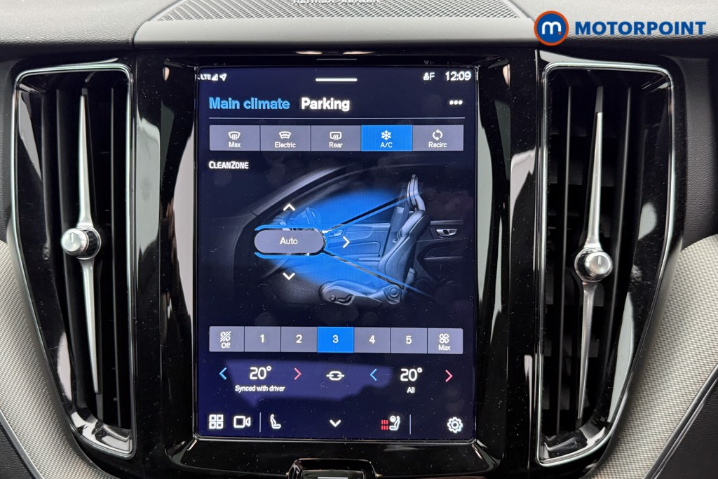 Used Volvo XC60 2024 for sale - 77472771: Photo 16