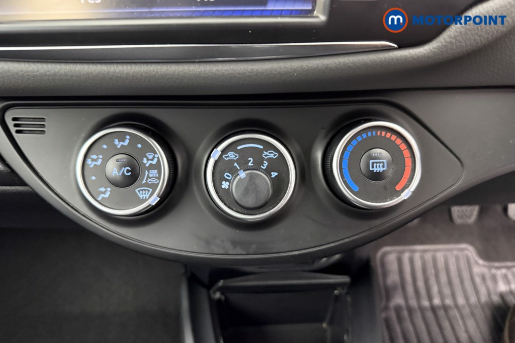 Used Toyota Yaris 2019 for sale - 77158657: Photo 18