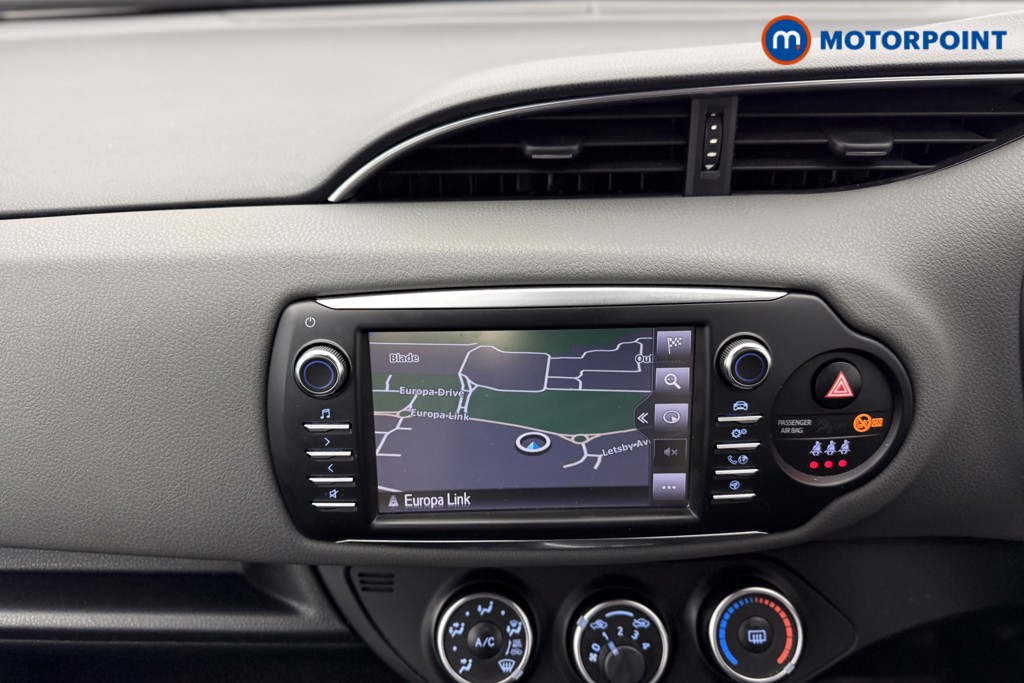 Used Toyota Yaris 2019 for sale - 77158657: Photo 41