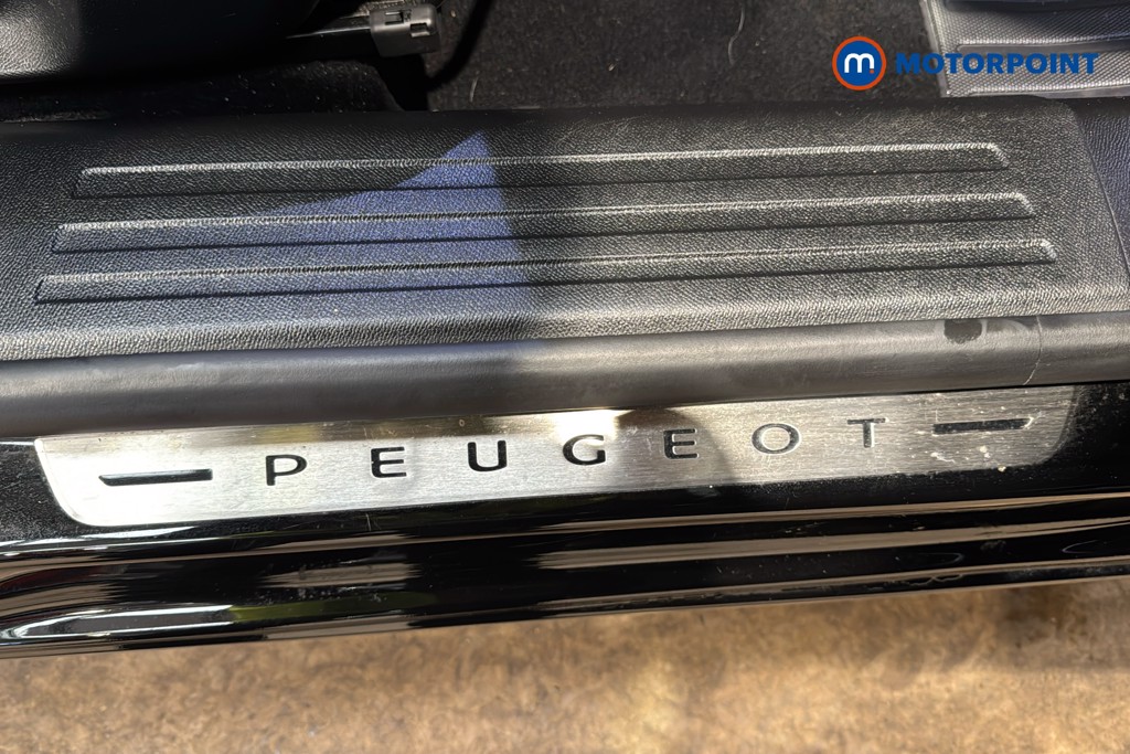 Used Peugeot 2008 2023 for sale - 78177001: Photo 28