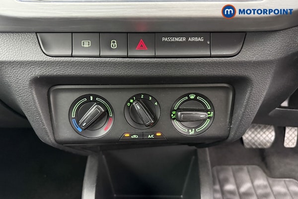Used Skoda Fabia 2015 for sale - 75534763: Photo 18