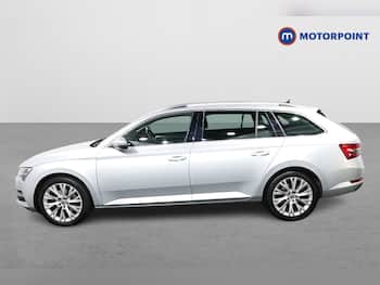 Used Skoda Superb 2023 for sale - 79706589: Photo