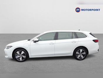 Used Volkswagen Passat 2025 for sale - 79220460: Photo