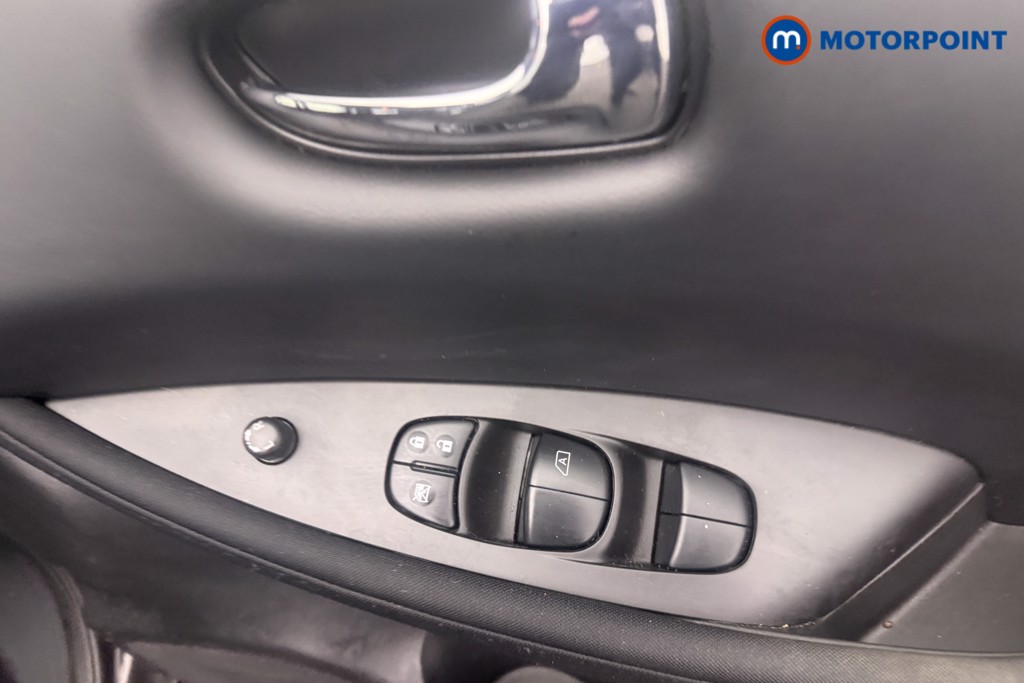 Used Nissan Leaf 2021 for sale - 77601502: Photo 18