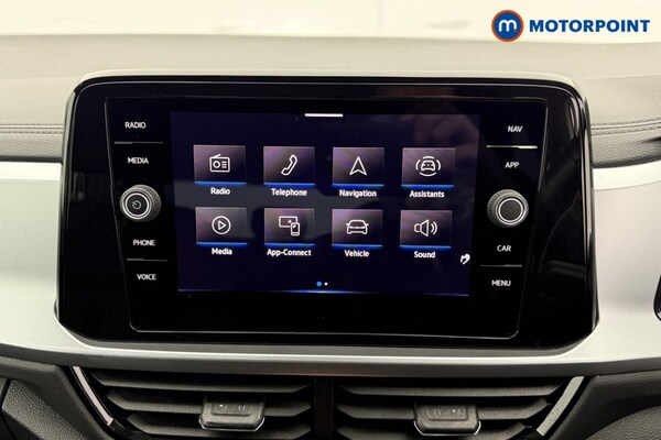 Used Volkswagen T-Roc 2022 for sale - 76218045: Photo 19
