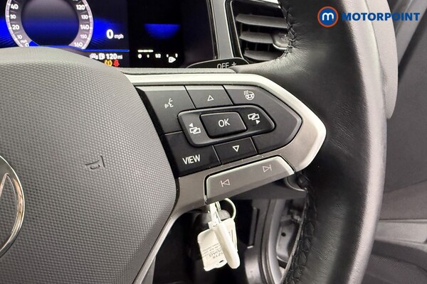 Used Volkswagen T-Roc 2022 for sale - 76218045: Photo 23