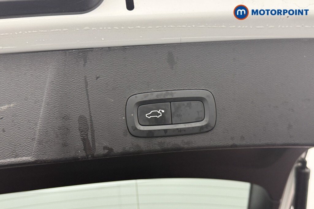 Used Volvo XC40 2022 for sale - 76933621: Photo 32