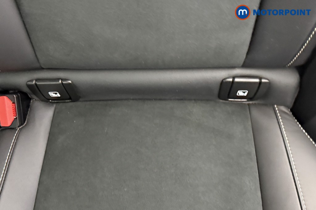 Used Volvo XC40 2022 for sale - 76933621: Photo 35