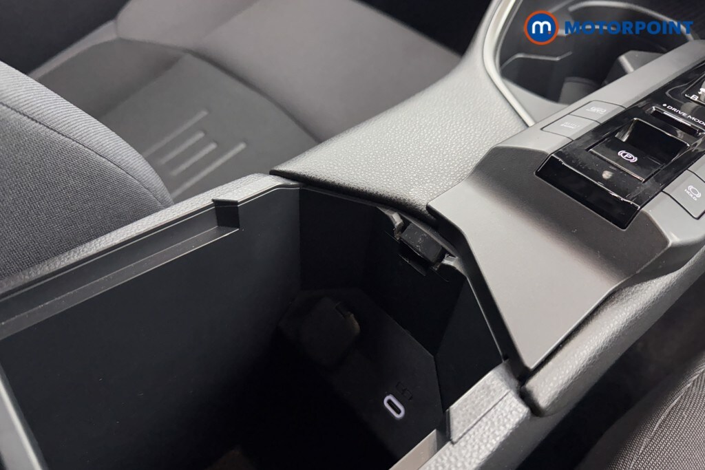 Used Toyota C-HR 2024 for sale - 76831146: Photo 22