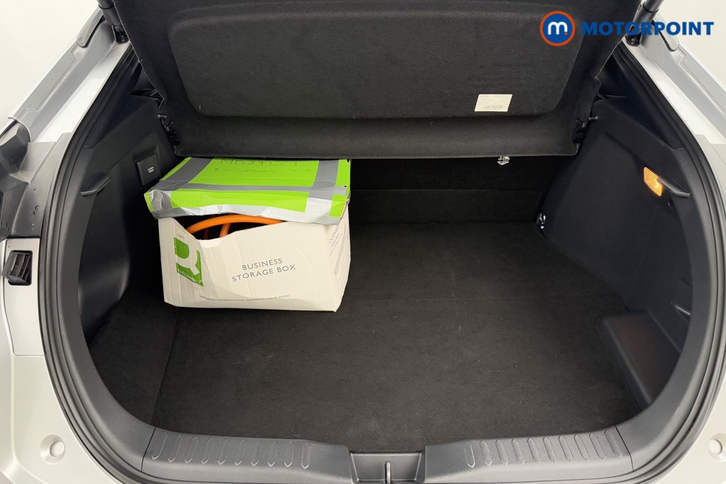 Used Toyota C-HR 2024 for sale - 76831146: Photo 32