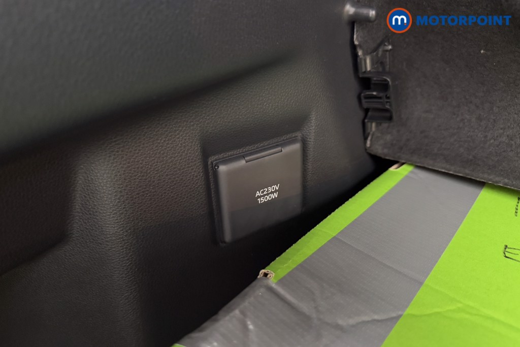 Used Toyota C-HR 2024 for sale - 76831146: Photo 33