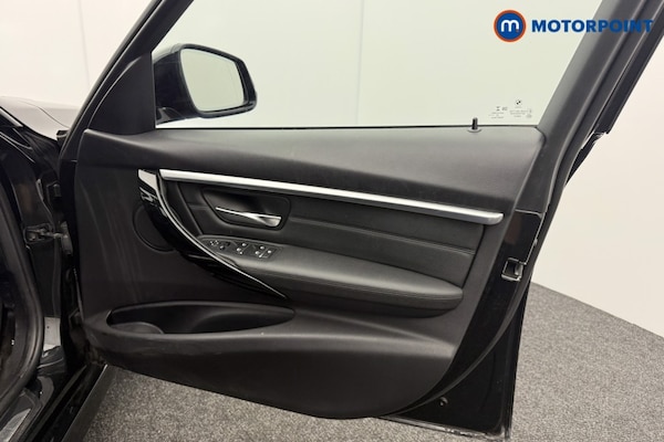Used BMW 3 Series 2019 for sale - 76279154: Photo 23