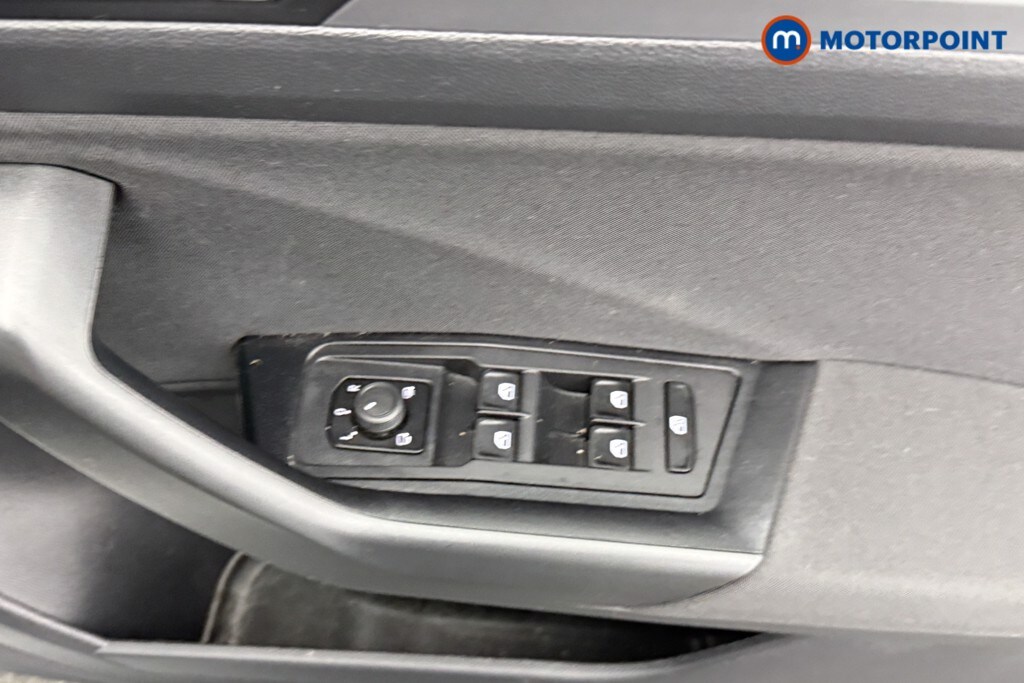 Used Volkswagen T-Roc 2023 for sale - 76063037: Photo 25