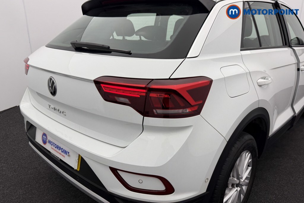 Used Volkswagen T-Roc 2023 for sale - 76063037: Photo 35