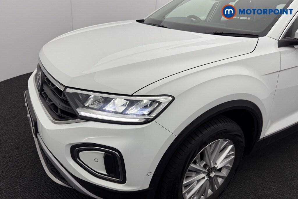 Used Volkswagen T-Roc 2023 for sale - 76063037: Photo 37