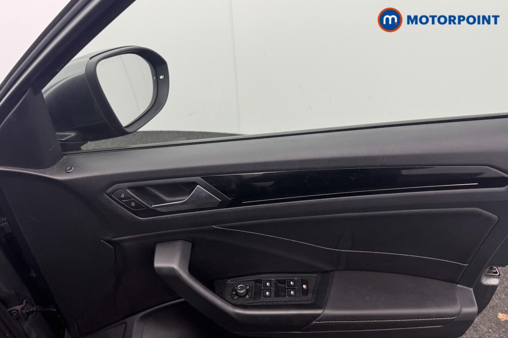 Used Volkswagen T-Roc 2022 for sale - 77650723: Photo 17