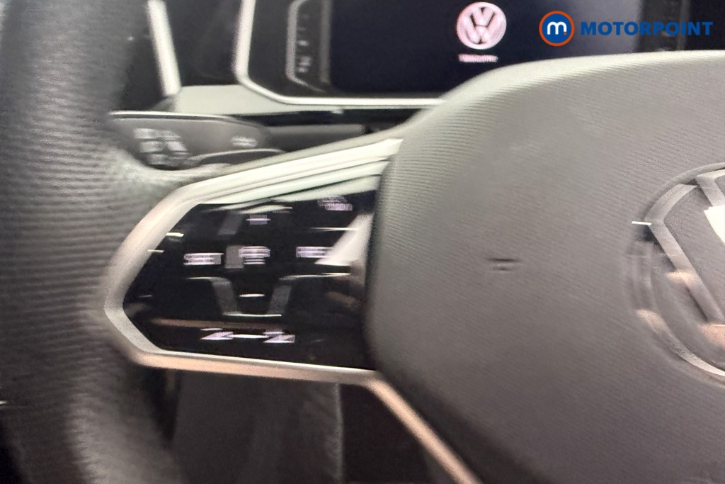 Used Volkswagen T-Roc 2022 for sale - 77650723: Photo 23