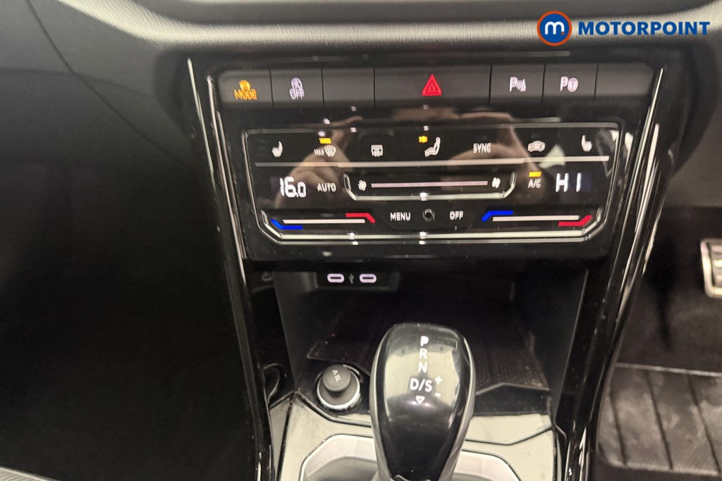 Used Volkswagen T-Roc 2022 for sale - 77650723: Photo 24