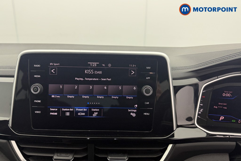 Used Volkswagen T-Roc 2022 for sale - 77650723: Photo 26