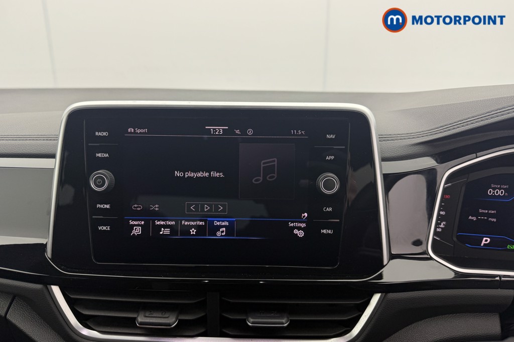 Used Volkswagen T-Roc 2022 for sale - 77650723: Photo 27