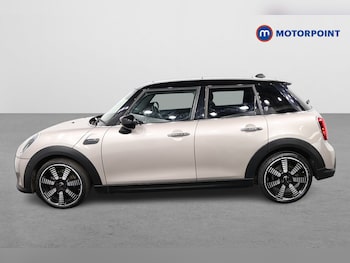 Used MINI Hatch 2023 for sale - 77064106: Photo