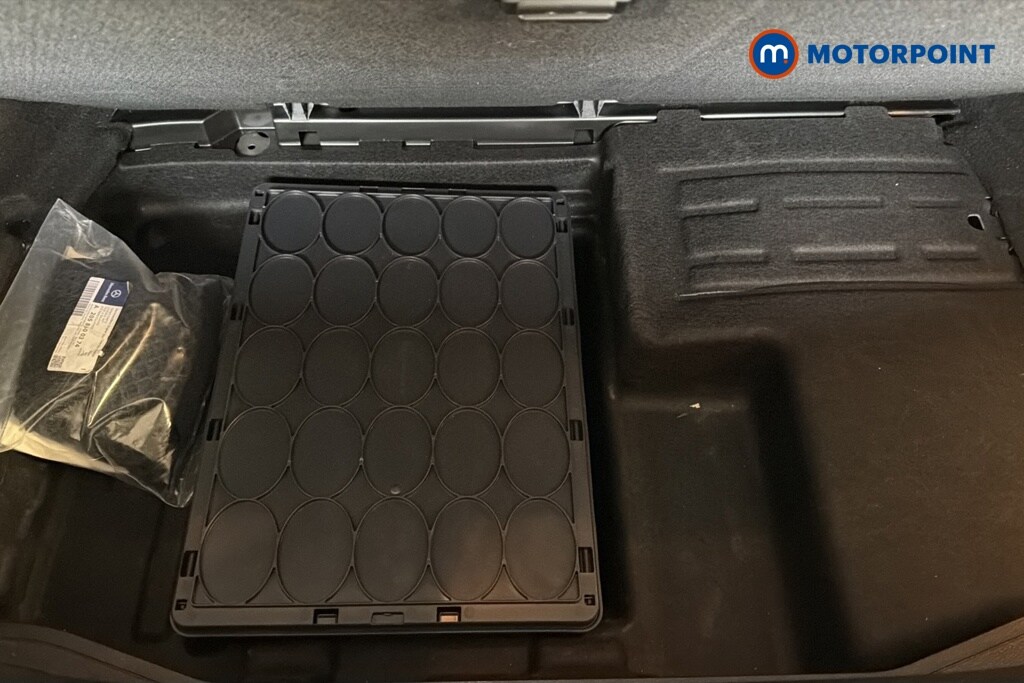 Used Mercedes-Benz C Class 2017 for sale - 78067730: Photo 35