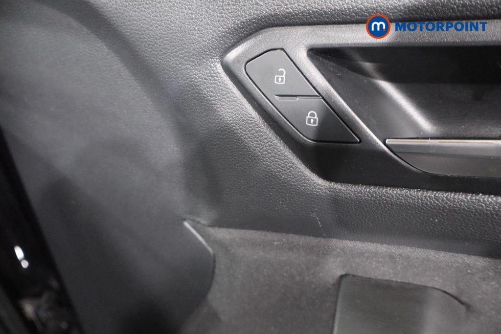 Used Volkswagen T-Roc 2023 for sale - 77691822: Photo 18