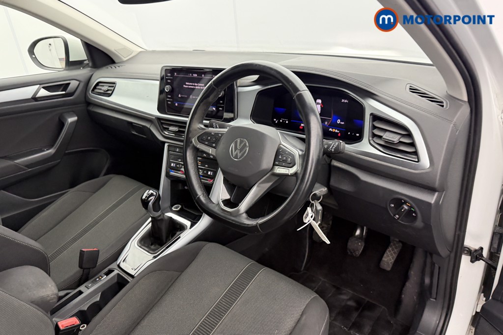 Used Volkswagen T-Roc 2023 for sale - 77032304: Photo 12