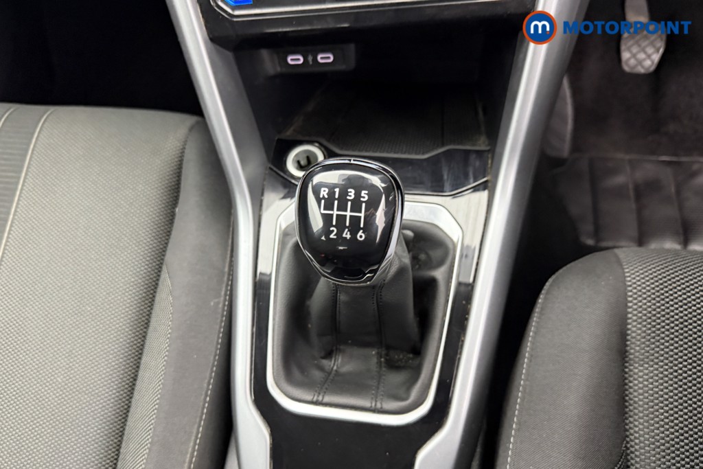 Used Volkswagen T-Roc 2023 for sale - 77032304: Photo 21