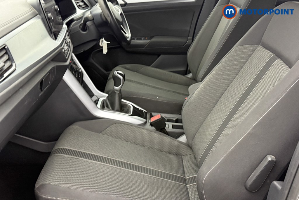 Used Volkswagen T-Roc 2023 for sale - 77032304: Photo 31