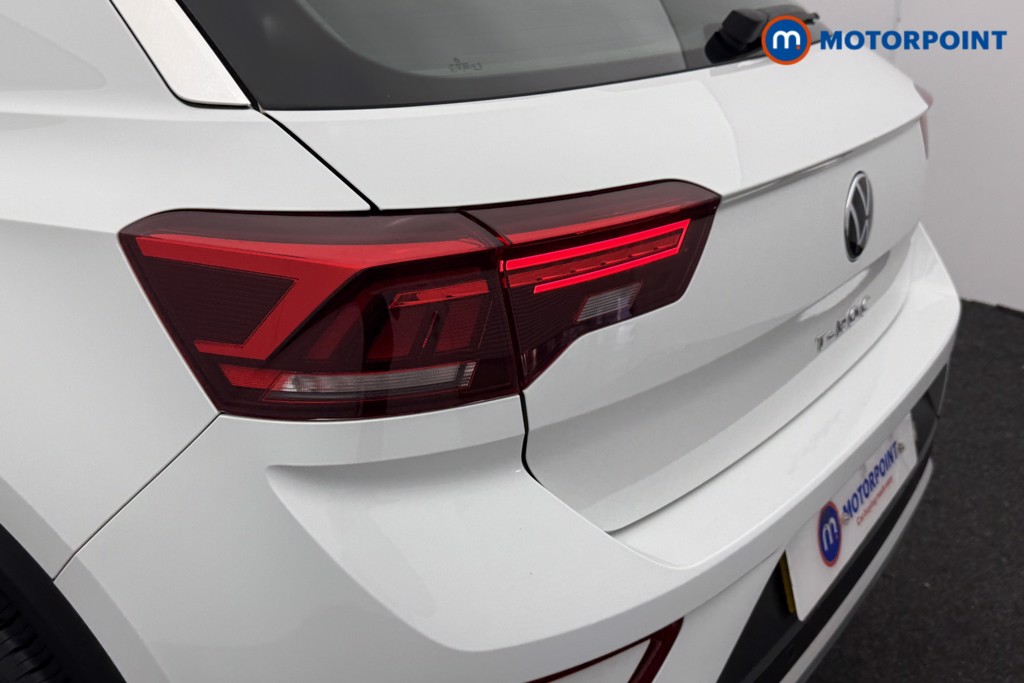 Used Volkswagen T-Roc 2023 for sale - 77032304: Photo 35