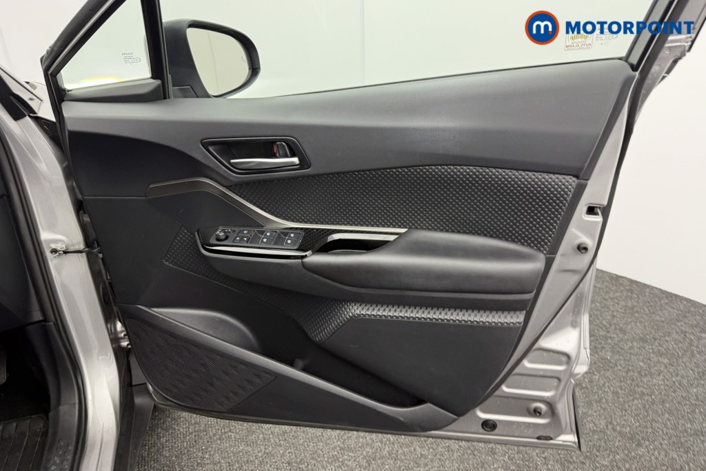 Used Toyota C-HR 2019 for sale - 76113091: Photo 23