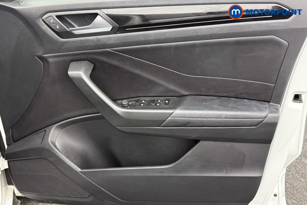 Used Volkswagen T-Roc 2022 for sale - 77061173: Photo 26