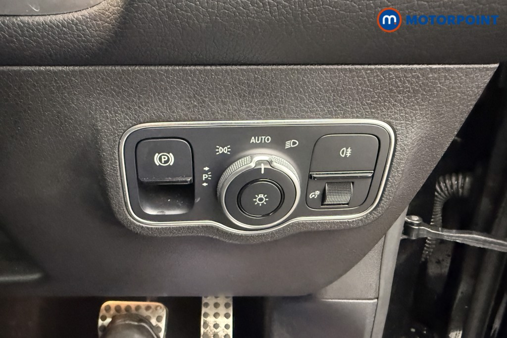 Used Mercedes-Benz GLB 2021 for sale - 77878450: Photo 17