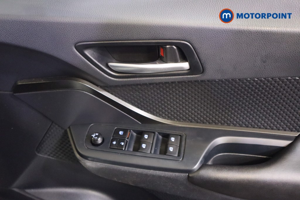 Used Toyota C-HR 2018 for sale - 77890477: Photo 18