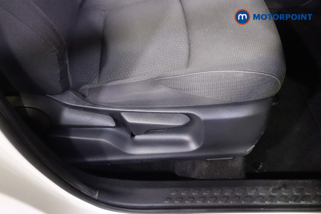 Used Toyota C-HR 2018 for sale - 77890477: Photo 24