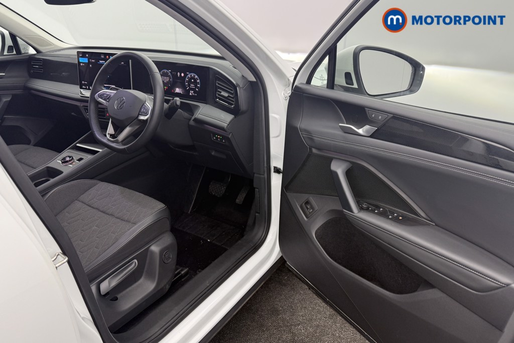 Used Volkswagen Tiguan 2024 for sale - 77270364: Photo 9