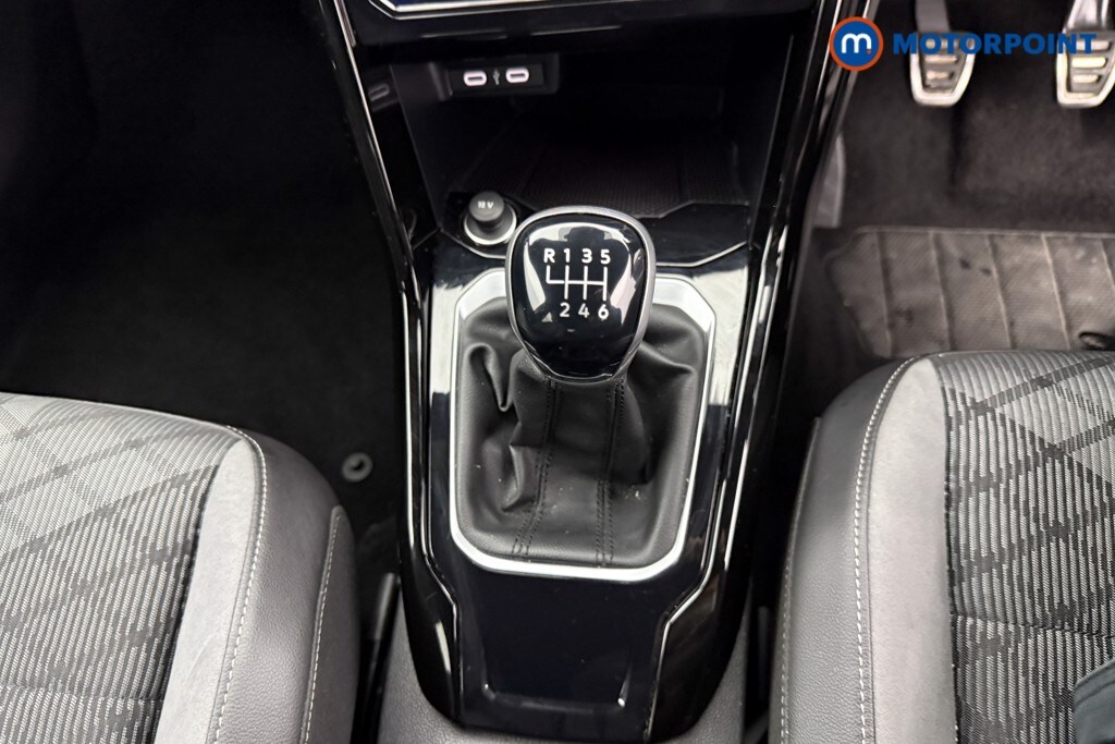 Used Volkswagen T-Roc 2023 for sale - 76612069: Photo 15