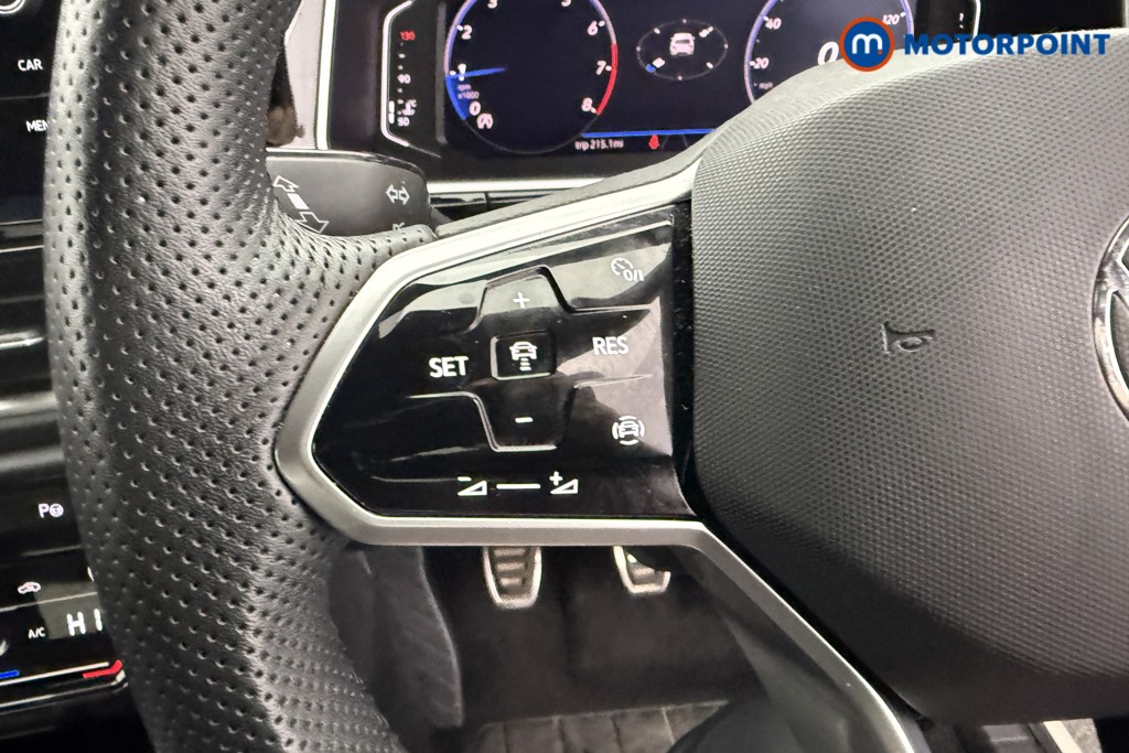 Used Volkswagen T-Roc 2023 for sale - 76612069: Photo 16