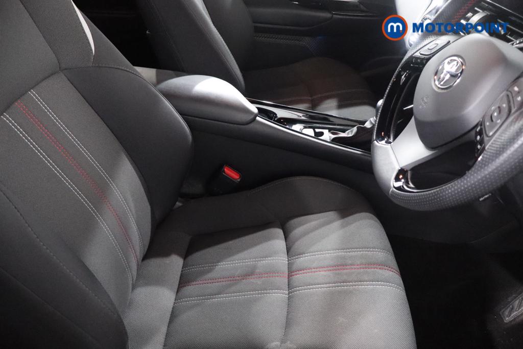 Used Toyota C-HR 2023 for sale - 77061204: Photo 19