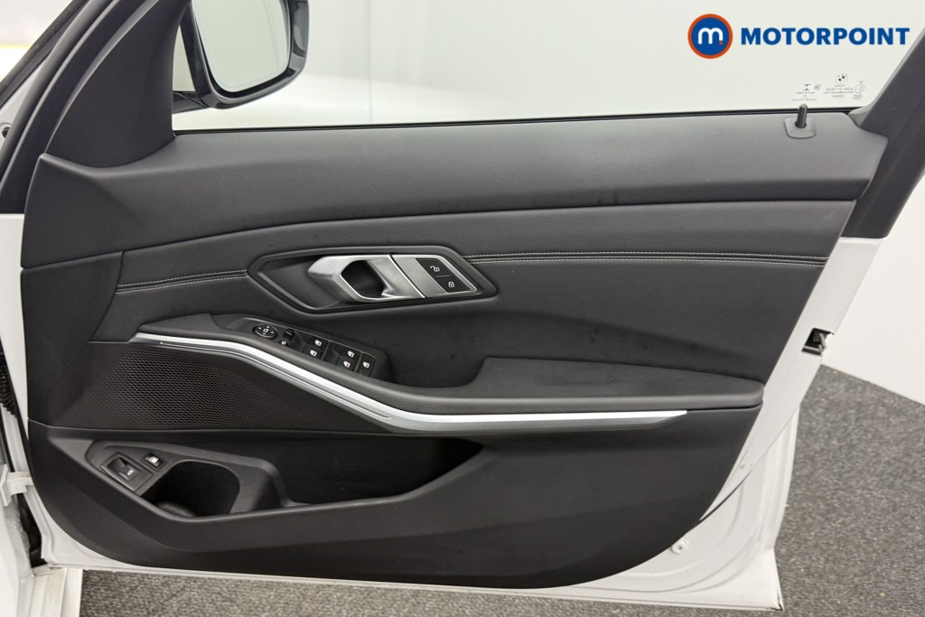 Used BMW 3 Series 2021 for sale - 77117630: Photo 28