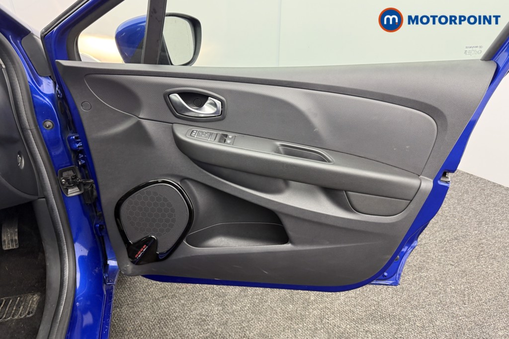 Used Renault Clio 2018 for sale - 77404225: Photo 26