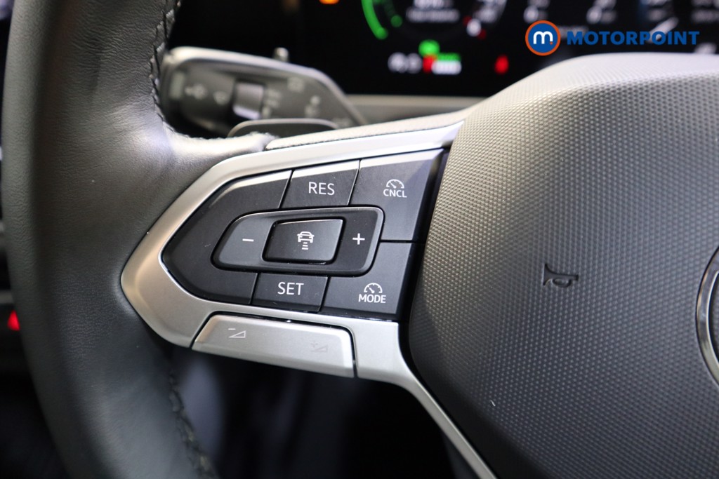 Used Volkswagen Passat 2025 for sale - 76394294: Photo 11