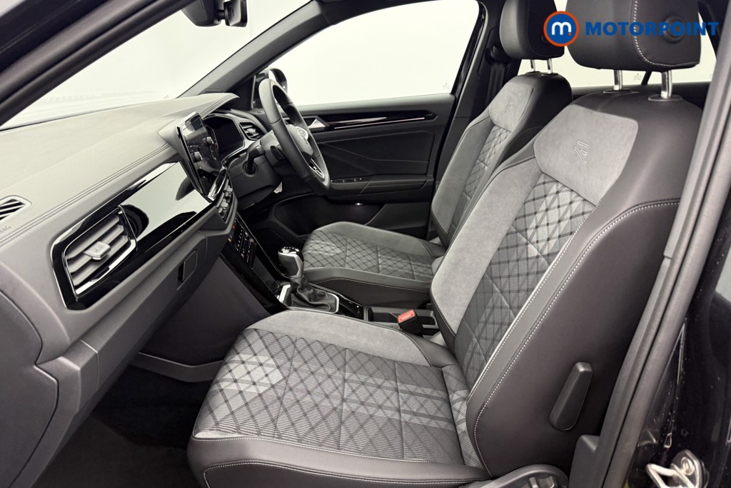 Used Volkswagen T-Roc 2025 for sale - 77297820: Photo 31